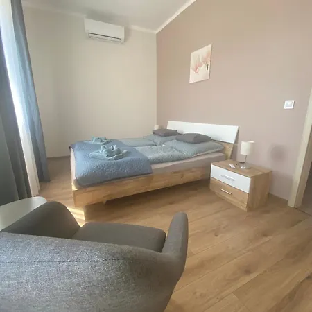 Azur Lejlighed