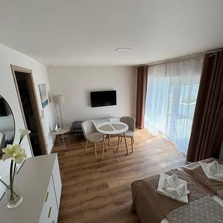 Daire Azur Alsóörs