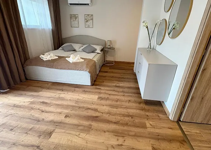 Azur Daire Alsóörs